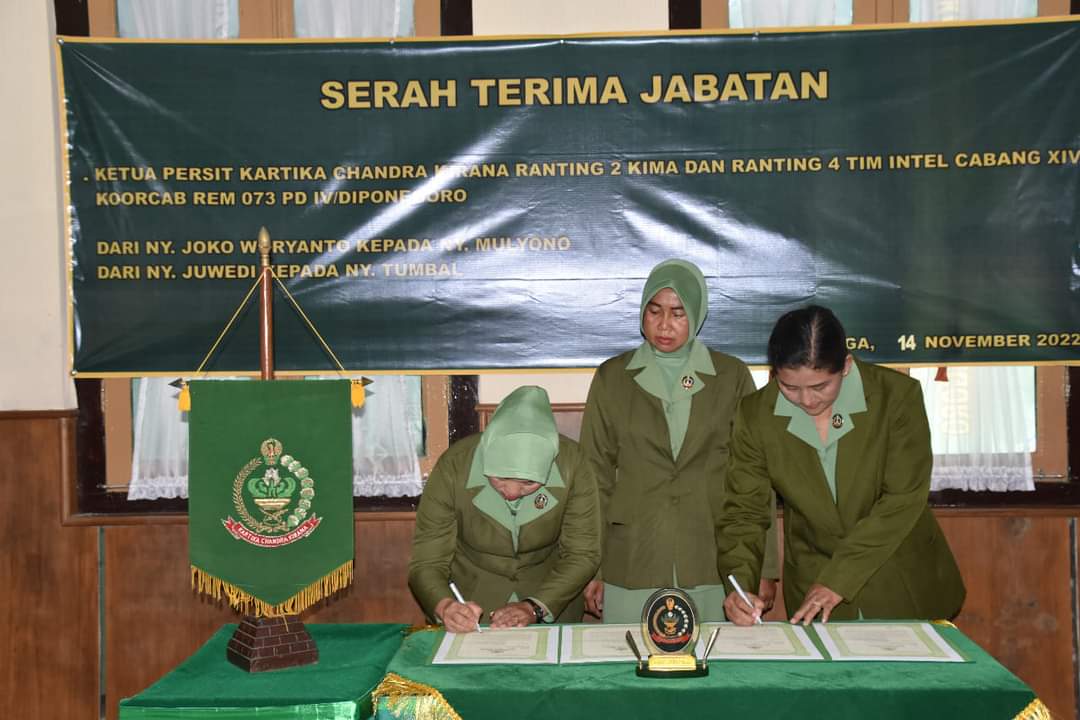 Ny. Deby Purnomosidi Pimpin Sertijab Ketua KCK Ranting 2 Kima Dan Ketua KCK Ranting 4 Tim Intel